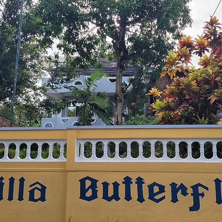 Villa Butterfly Moragalla Buitenkant foto
